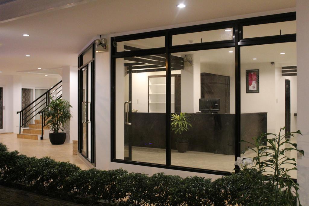 Be-Ing Suites Davao City Dış mekan fotoğraf