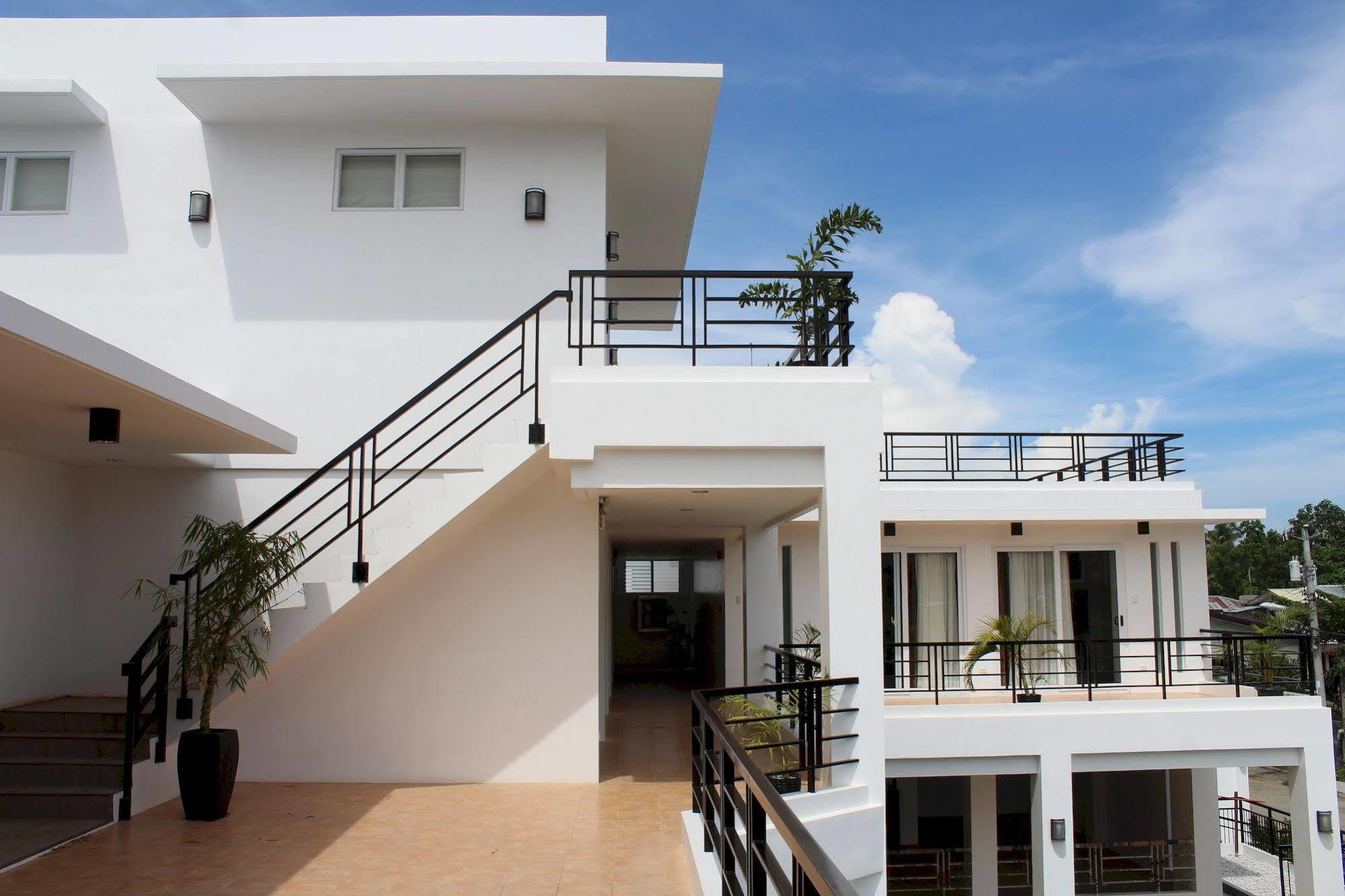 Be-Ing Suites Davao City Dış mekan fotoğraf