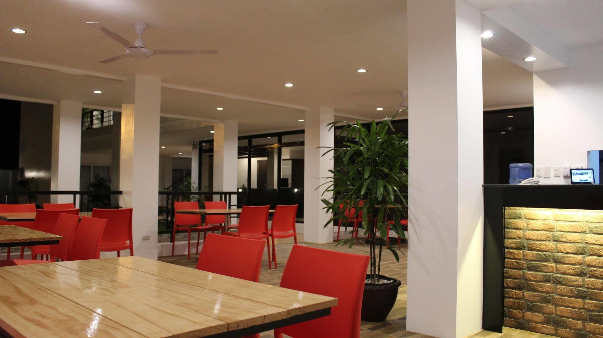 Be-Ing Suites Davao City Dış mekan fotoğraf