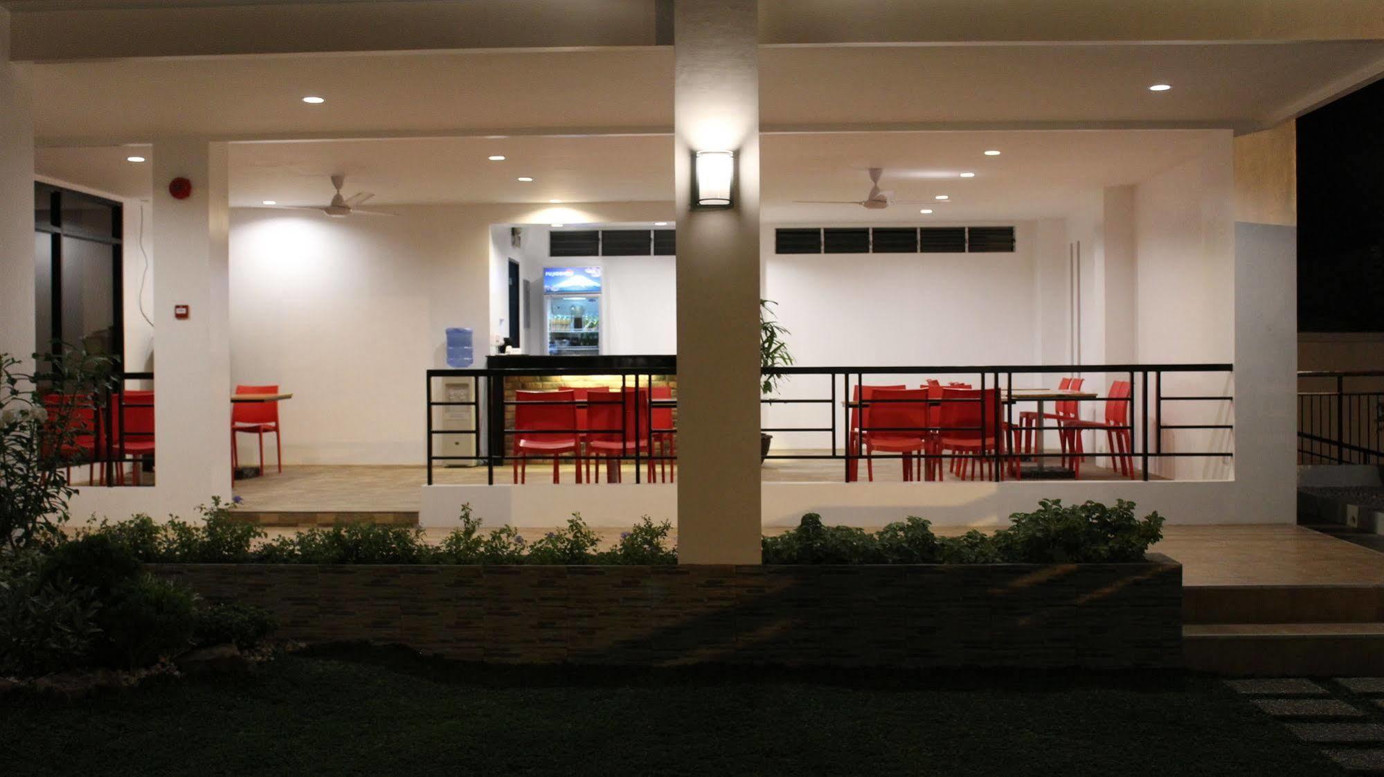 Be-Ing Suites Davao City Dış mekan fotoğraf