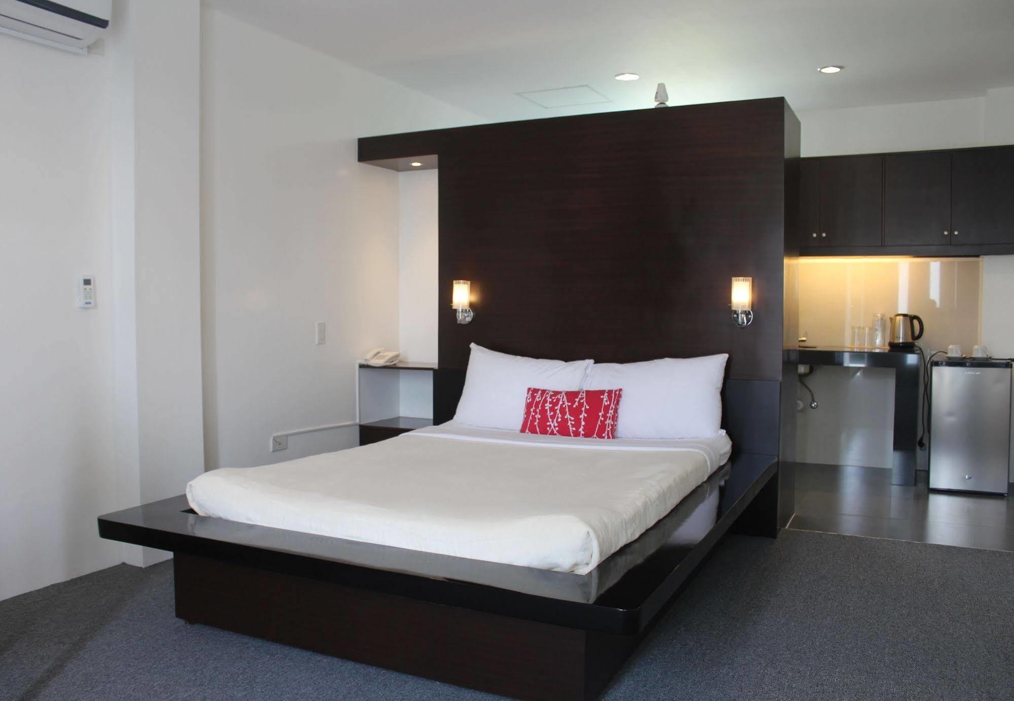 Be-Ing Suites Davao City Dış mekan fotoğraf