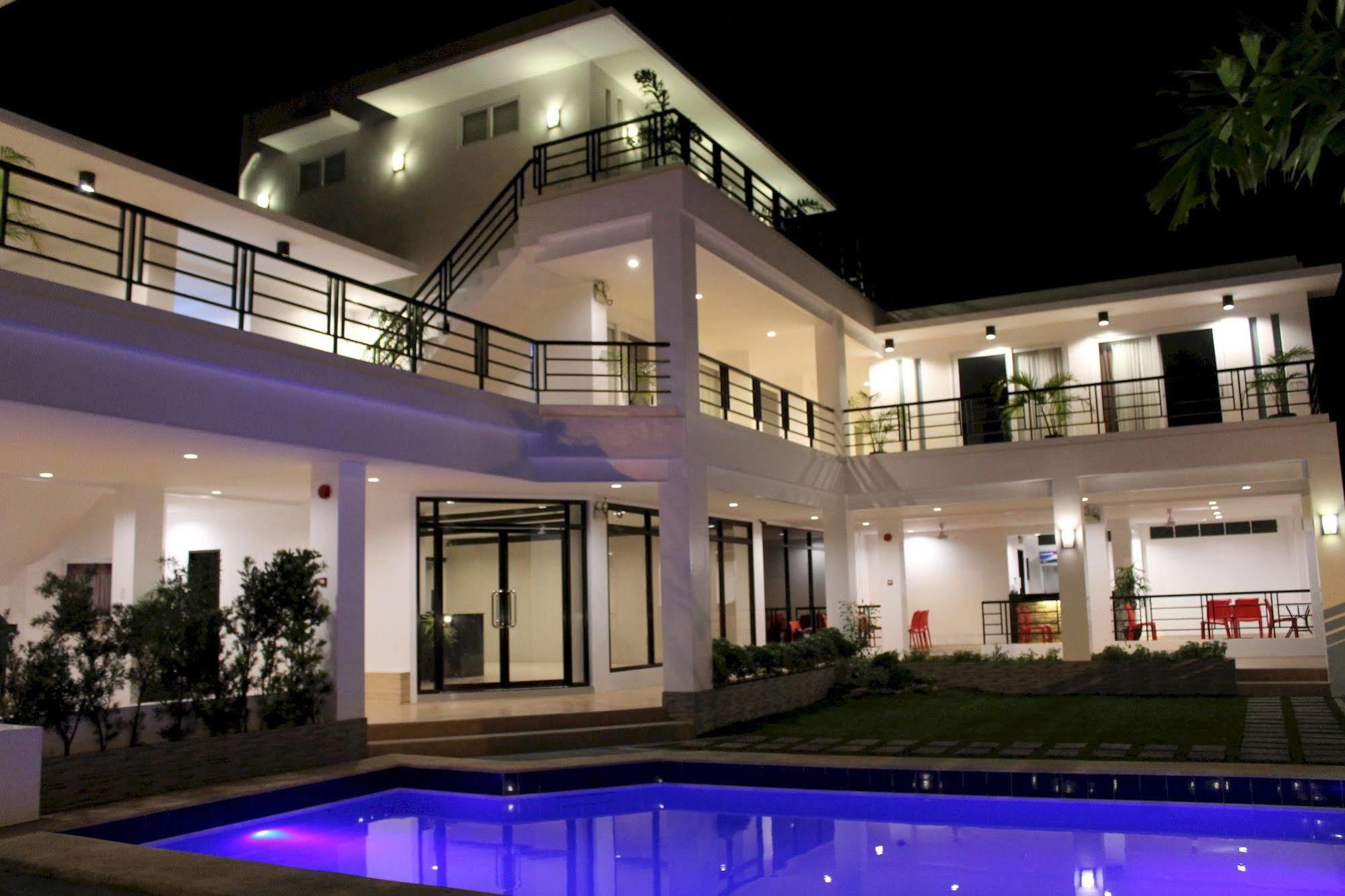 Be-Ing Suites Davao City Dış mekan fotoğraf