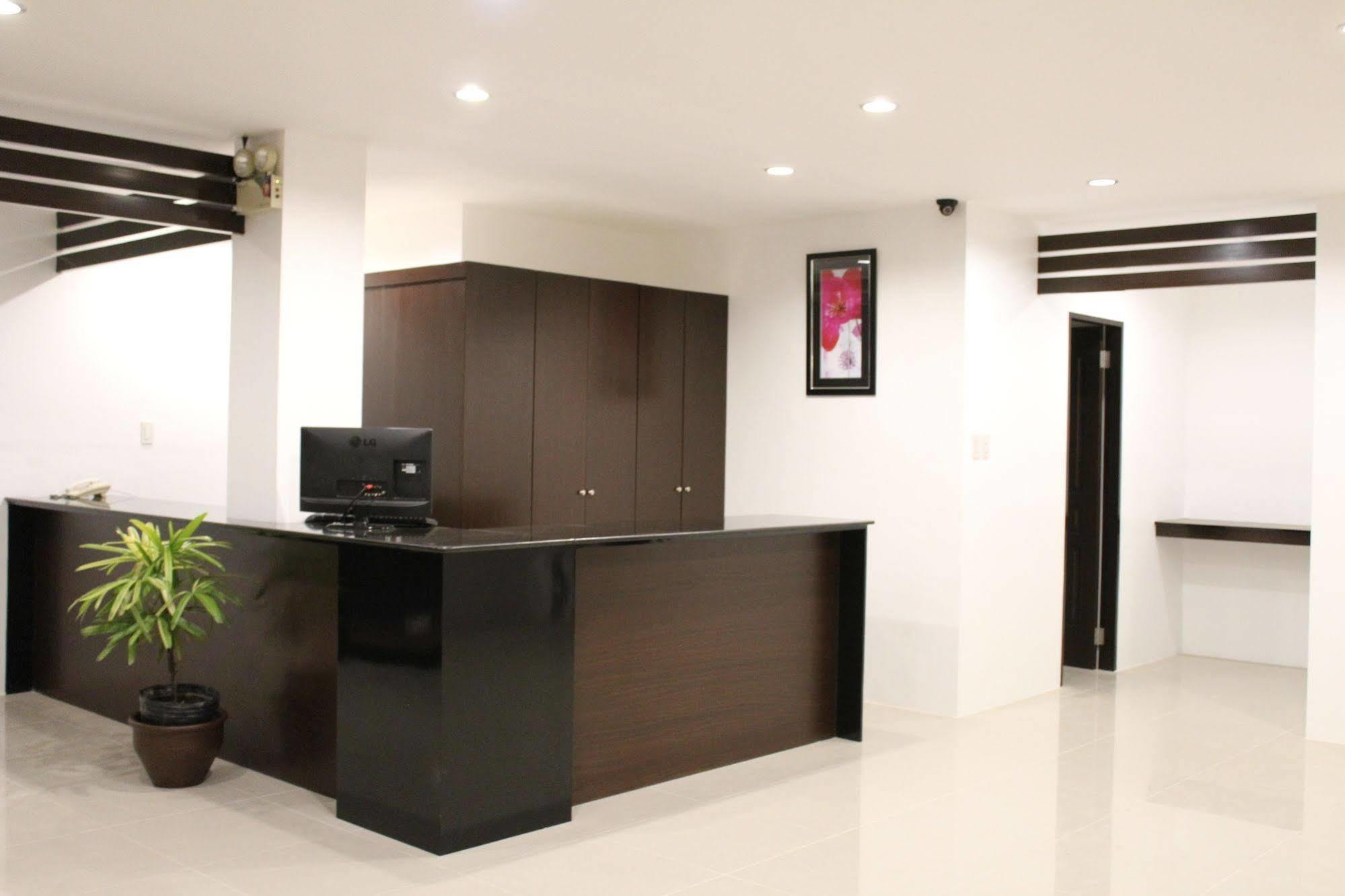 Be-Ing Suites Davao City Dış mekan fotoğraf