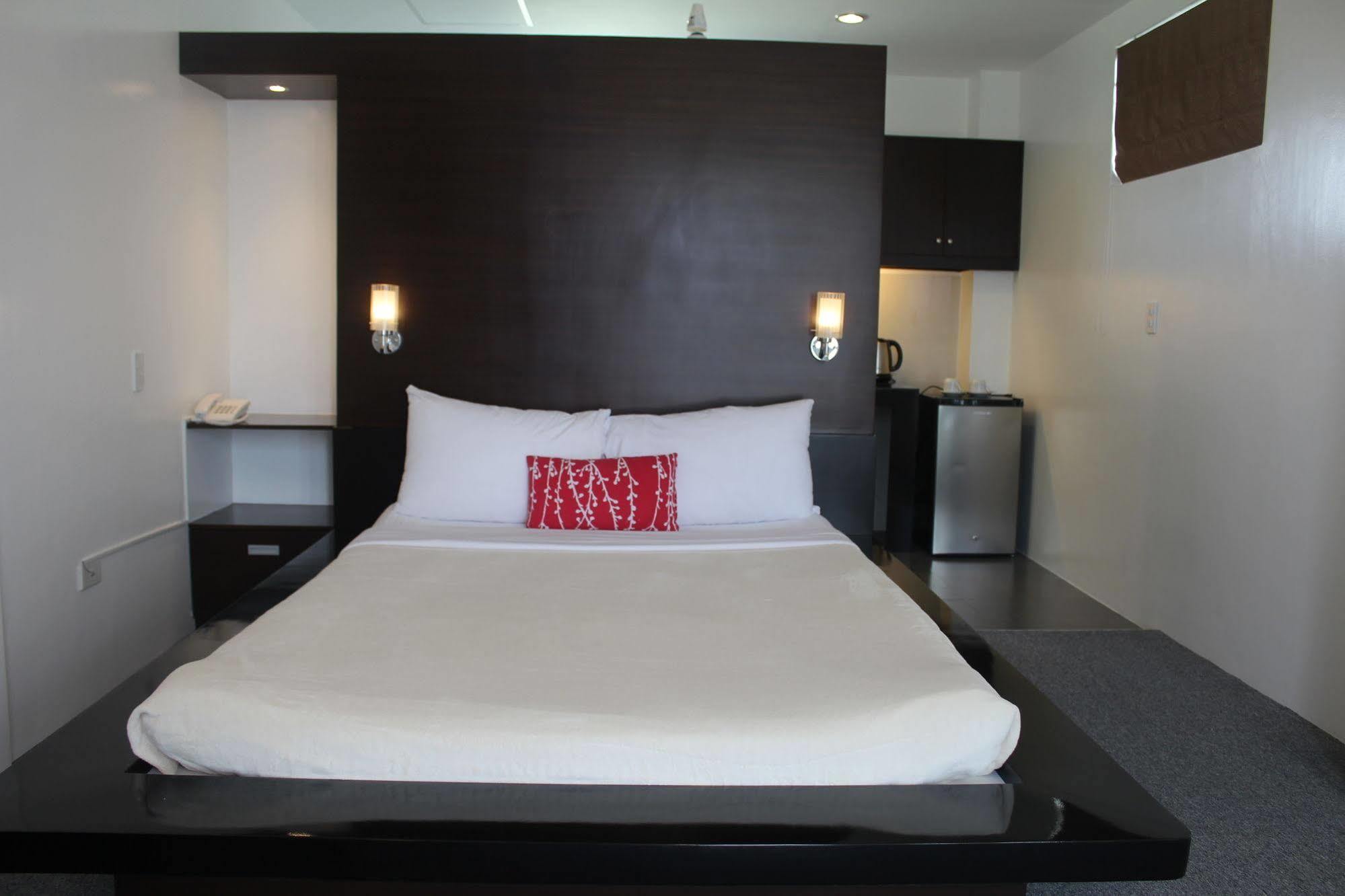 Be-Ing Suites Davao City Dış mekan fotoğraf