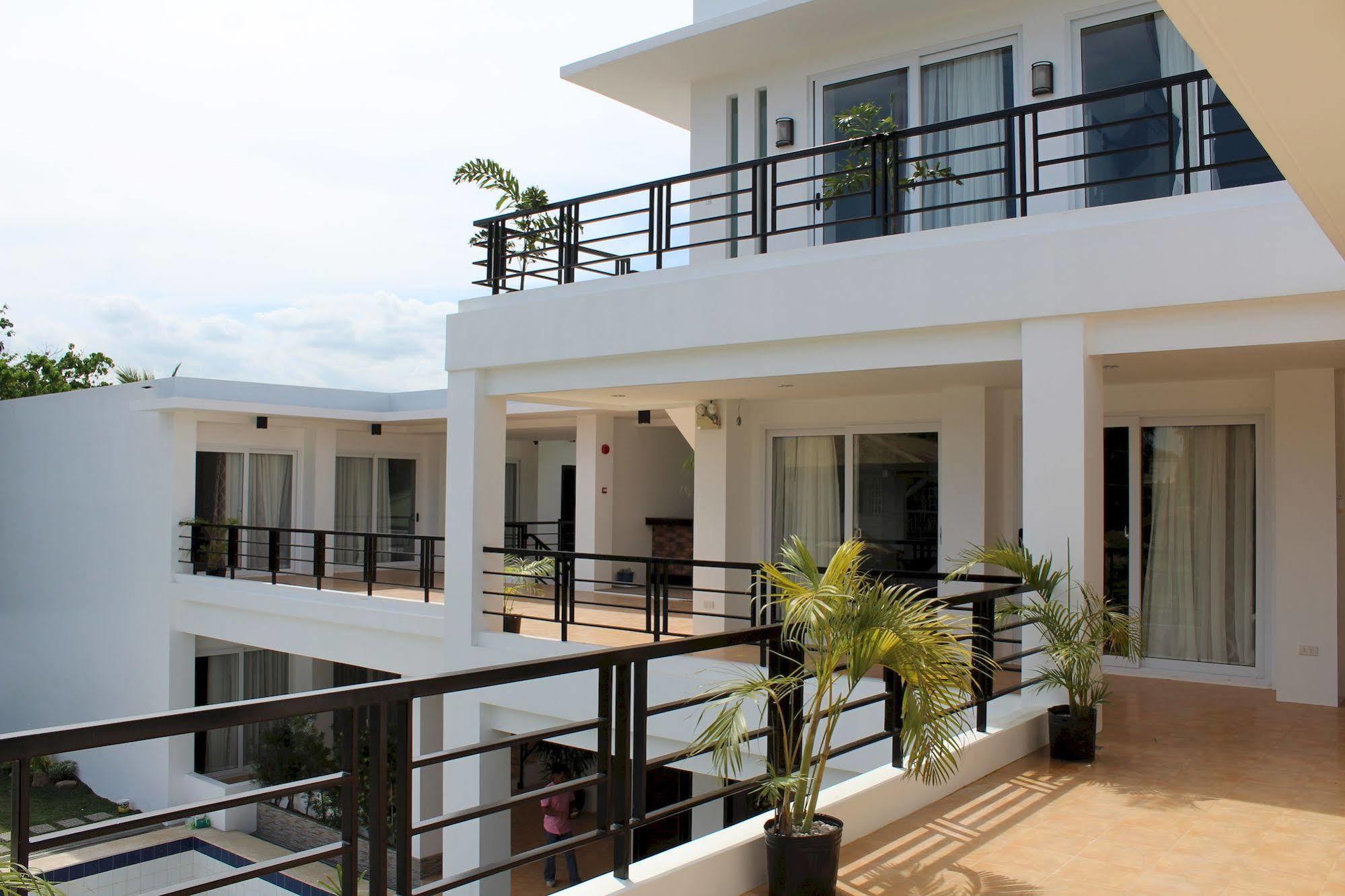 Be-Ing Suites Davao City Dış mekan fotoğraf