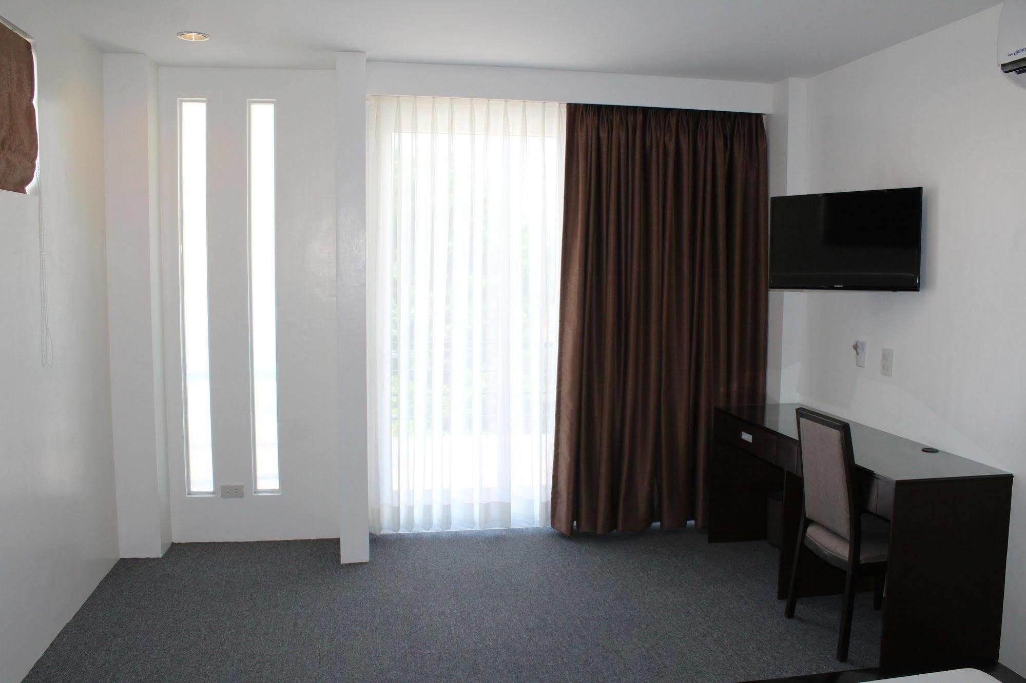 Be-Ing Suites Davao City Dış mekan fotoğraf